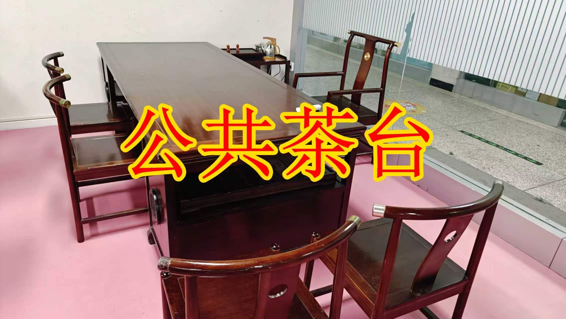 银杏路面积灵活：小面积办公室至大面积办公、经营空间均可选择； 部分房源可注册公司，满足企业办公需求； 商铺临街，具备上下水、用电等经营条件； 适合副食品、茶叶、酒水、百货、电商、培训、办公等多种行业。